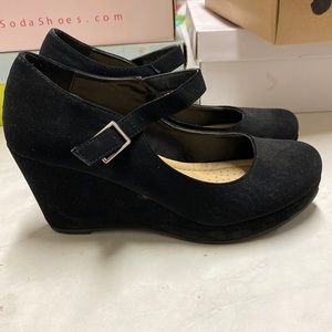 Black suede wedge size 7.5